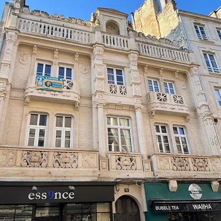 L'ecuyere - T2 - Hypercentre - Balcon Apartment *